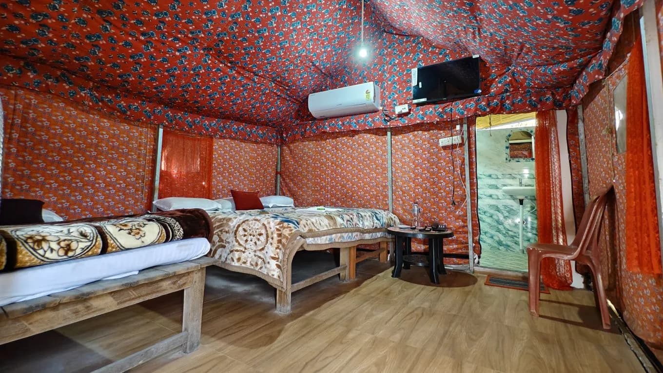 Tent House
