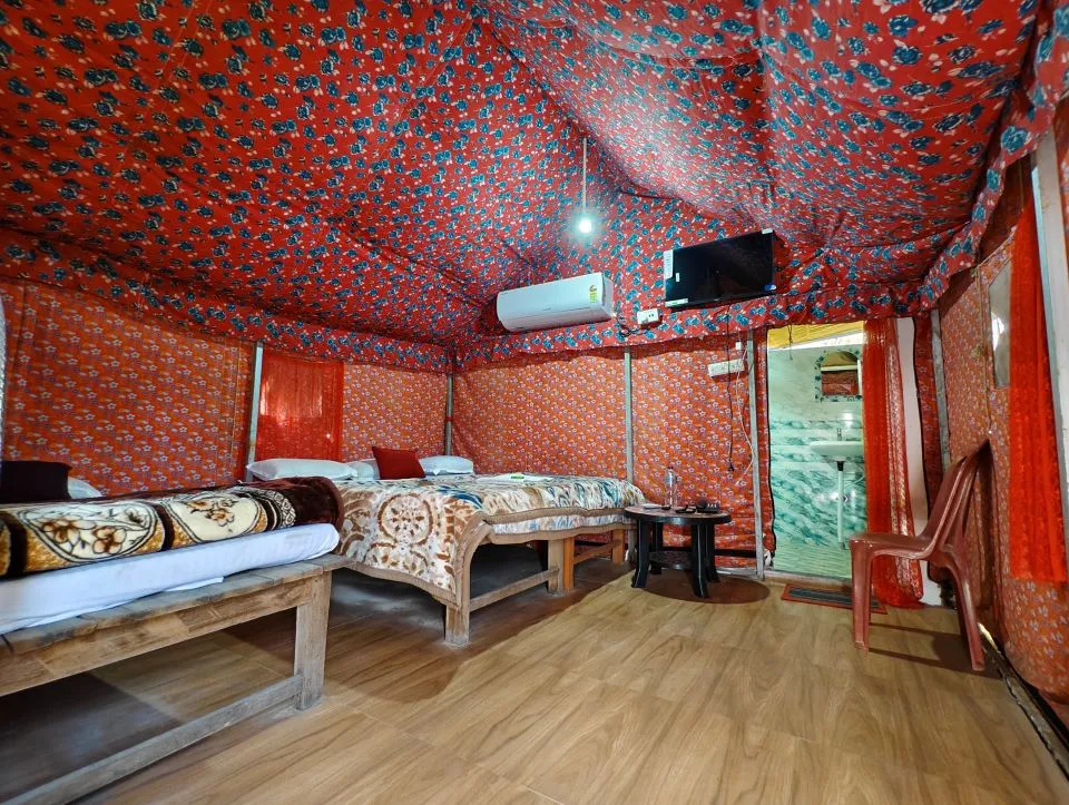 Tent House